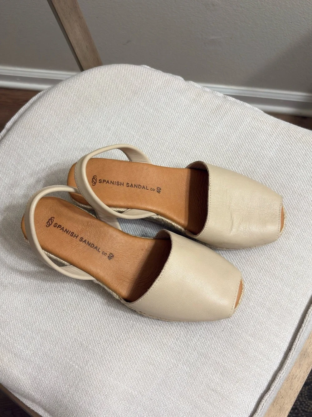 Women's Size 8.5 Spanish Leather Slingback Wedges
